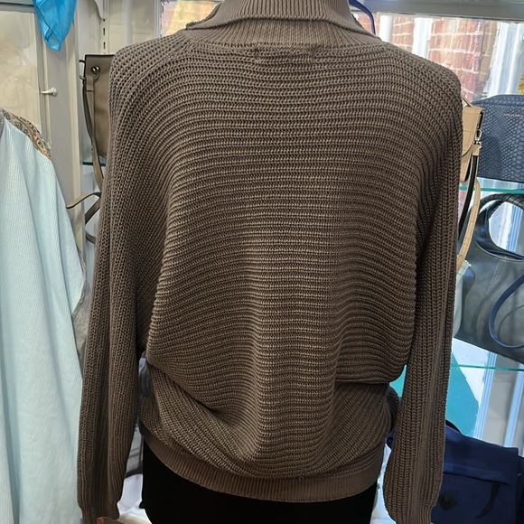 NWT Dark Cobblestone Sweater. - Picture 3 of 6